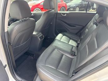 Hyundai IONIQ 28kWh Premium SE Auto 5dr
