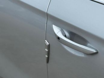 Hyundai IONIQ 28kWh Premium SE Auto 5dr