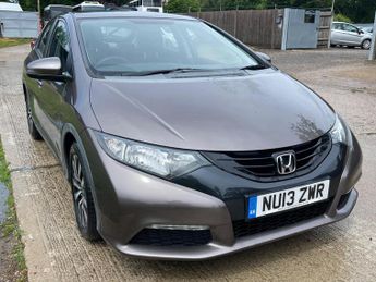 Honda Civic 1.6 i-DTEC SE Euro 5 (s/s) 5dr