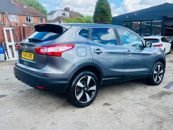 Nissan Qashqai 1.2 DIG-T N-Connecta XTRON 2WD Euro 6 (s/s) 5dr