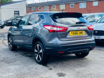 Nissan Qashqai 1.2 DIG-T N-Connecta XTRON 2WD Euro 6 (s/s) 5dr