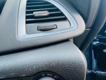 Vauxhall Astra 1.6i Design Auto Euro 6 5dr