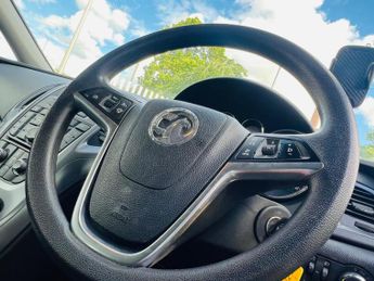 Vauxhall Astra 1.6i Design Auto Euro 6 5dr