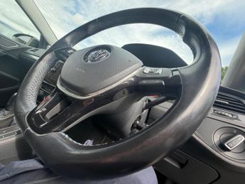 Volkswagen e-Golf 35.8kWh e-Golf Auto 5dr