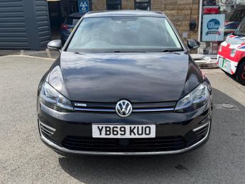 Volkswagen e-Golf 35.8kWh e-Golf Auto 5dr