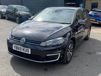 Volkswagen e-Golf 35.8kWh e-Golf Auto 5dr
