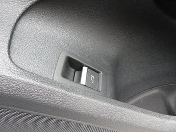 Audi A4 2.0 TDI 35 S line S Tronic Euro 6 (s/s) 4dr
