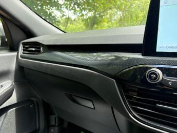 Ford Kuga 2.5 EcoBoost Duratec 14.4kWh ST-Line CVT Euro 6 (s/s) 5dr