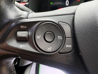 Vauxhall Corsa Electric 50kWh SRi Nav Premium Auto 5dr (7.4Kw Charger)