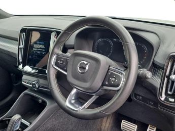 Volvo XC40 1.5 T3 R-Design Auto Euro 6 (s/s) 5dr