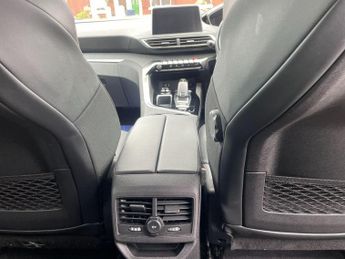 Peugeot 3008 1.2 PureTech GPF Allure SUV 5dr Petrol EAT Euro 6 (s/s) (130 ps)