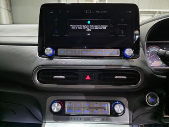 Hyundai KONA 64kWh Premium Auto 5dr (10.5kW Charger)