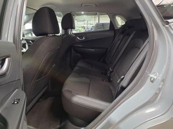 Hyundai KONA 64kWh Premium Auto 5dr (10.5kW Charger)