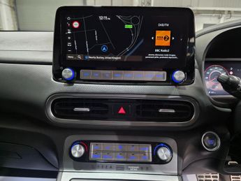 Hyundai KONA 64kWh Premium Auto 5dr (10.5kW Charger)