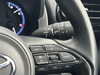 Toyota Yaris Cross 1.5 VVT-h Design E-CVT Euro 6 (s/s) 5dr