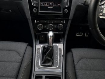 Volkswagen Golf 1.4 TSI BlueMotion Tech ACT R-Line DSG Euro 6 (s/s) 5dr