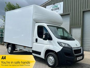 Peugeot Boxer 2.2 BlueHDi 335 Built for Business Luton 3dr Diesel Manual L3 Eu