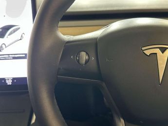 Tesla Model 3 (Dual Motor) Performance Saloon 4dr Electric Auto 4WDE (Performa