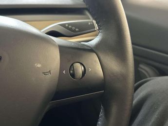 Tesla Model 3 (Dual Motor) Performance Saloon 4dr Electric Auto 4WDE (Performa