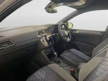 Volkswagen Tiguan 1.5 TSI R-Line SUV 5dr Petrol DSG Euro 6 (s/s) (150 ps)