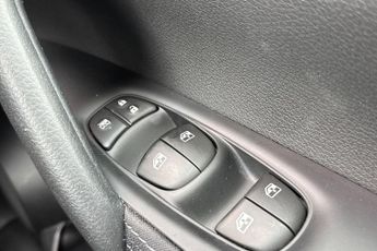 Nissan Qashqai 1.3 DIG-T (160ps) Acenta Premium