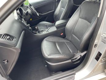 Kia Optima 1.7 CRDi 2 Auto Euro 5 4dr
