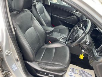 Kia Optima 1.7 CRDi 2 Auto Euro 5 4dr