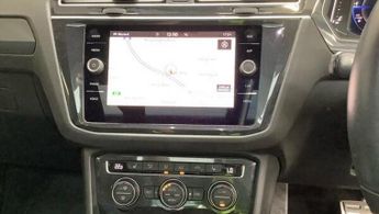 Volkswagen Tiguan 2.0 TDI R-Line DSG Euro 6 (s/s) 5dr