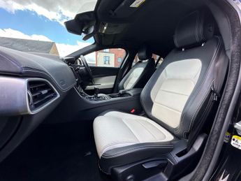Jaguar XE 2.0d R-Sport Euro 6 (s/s) 4dr