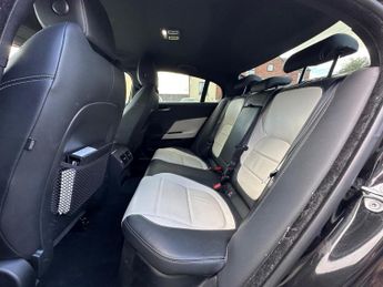 Jaguar XE 2.0d R-Sport Euro 6 (s/s) 4dr