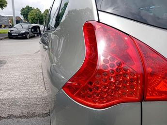 Peugeot 3008 1.6 THP Exclusive Euro 5 5dr