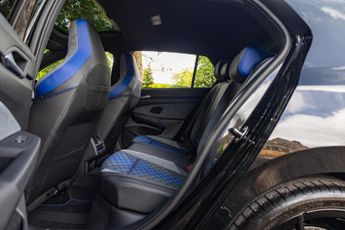 Volkswagen Golf 2.0 TSI R Black Edition DSG 4Motion Euro 6 (s/s) 5dr