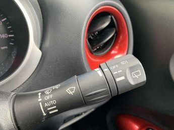 Nissan Juke Hatchback 1.6 Tekna 5dr Xtronic