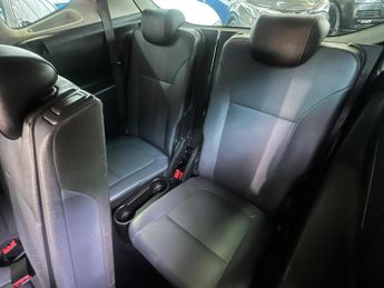 Vauxhall Zafira Tourer 1.4T 16V Elite MPV 5dr Petrol Auto Euro 5 (140 ps)