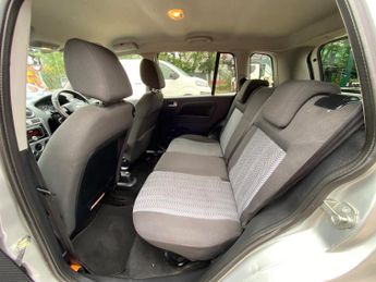 Ford Fusion 1.6 Titanium 5dr