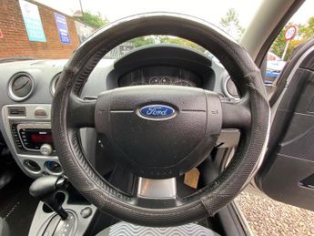 Ford Fusion 1.6 Titanium 5dr