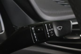 Hyundai IONIQ 38.3kWh Premium Auto 5dr