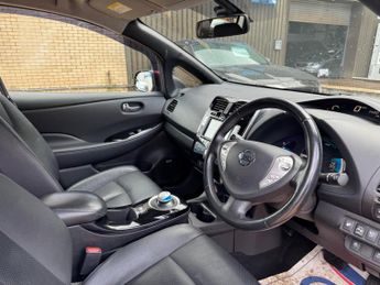 Nissan Leaf 30kWh Tekna Auto 5dr