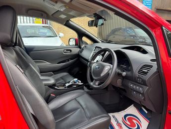 Nissan Leaf 30kWh Tekna Auto 5dr