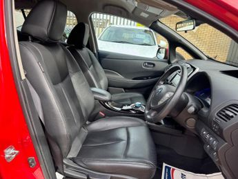 Nissan Leaf 30kWh Tekna Auto 5dr