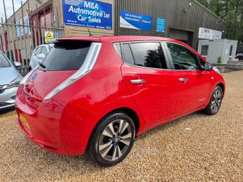 Nissan Leaf 30kWh Tekna Auto 5dr