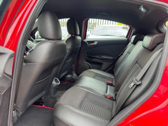 Alfa Romeo Giulietta 1.6 JTDM-2 Veloce Euro 5 (s/s) 5dr