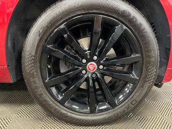 Jaguar F-PACE 2.0 D240 R-Sport Auto AWD Euro 6 (s/s) 5dr