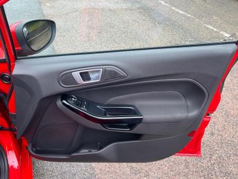 Ford Fiesta 1.6 Zetec Powershift Euro 5 5dr