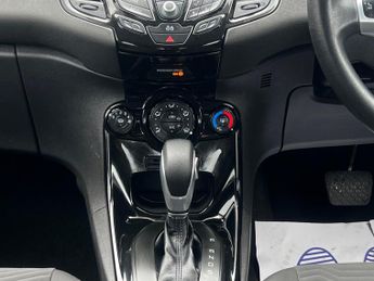 Ford Fiesta 1.6 Zetec Powershift Euro 5 5dr