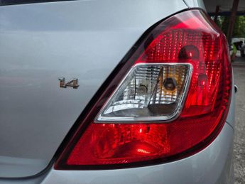 Vauxhall Corsa 1.4 16V SE Auto Euro 5 5dr