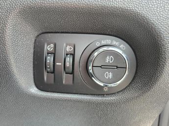 Vauxhall Corsa 1.4 16V SE Auto Euro 5 5dr