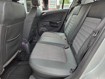 Vauxhall Corsa 1.4 16V SE Auto Euro 5 5dr