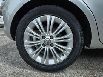 Vauxhall Corsa 1.4 16V SE Auto Euro 5 5dr