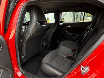 Mercedes-Benz GLA 1.6 GLA180 AMG Line Edition 7G-DCT Euro 6 (s/s) 5dr